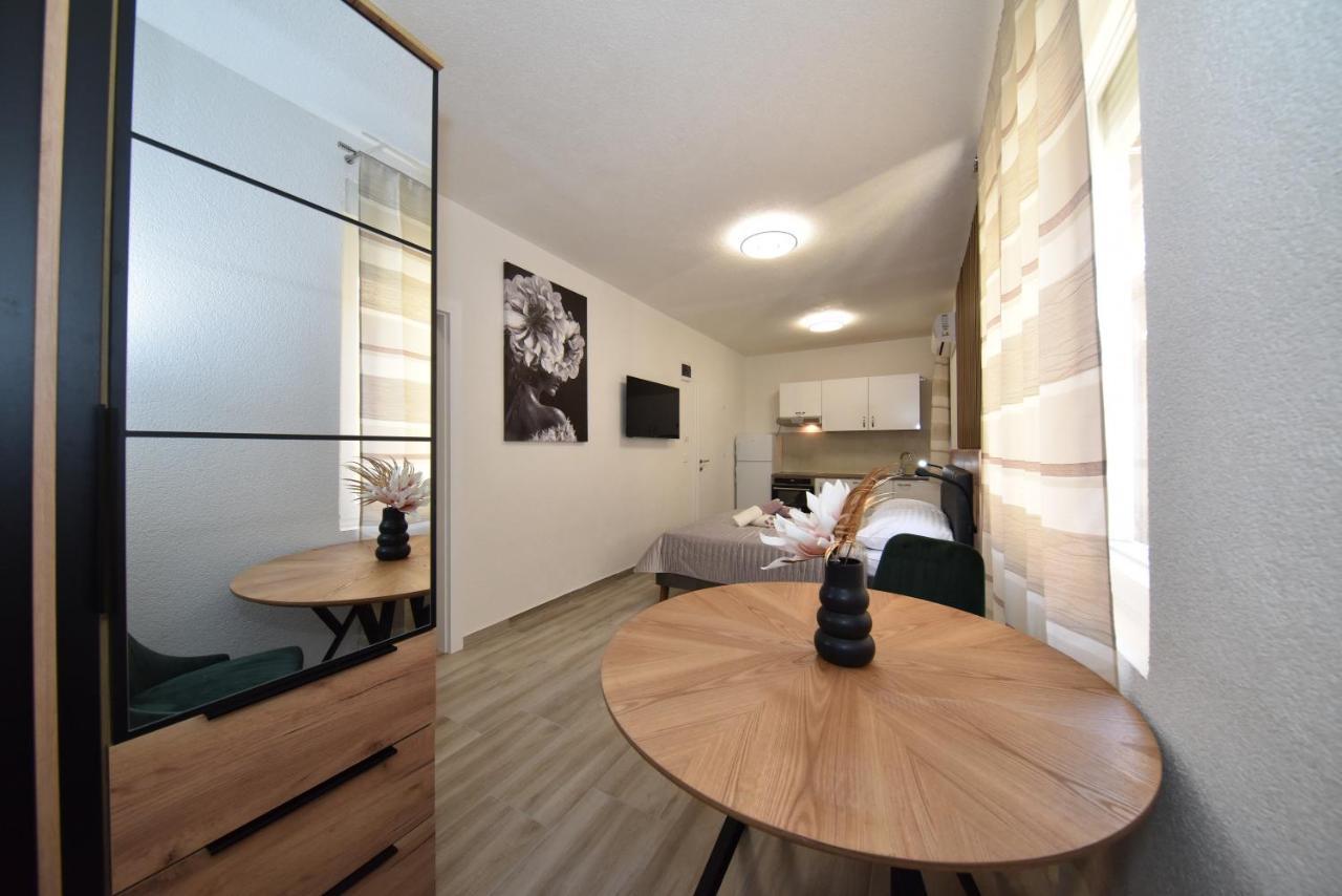 Sofia'S Studio & Room 扎达尔 外观 照片